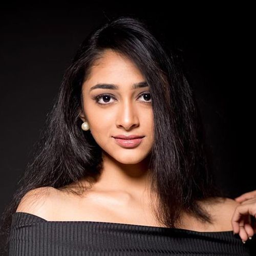 Preity Mukhundhan Songs MP3 Download